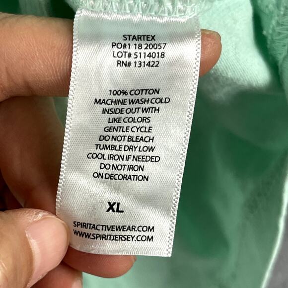 Disney Star Wars Mandalorian Spirit Jersey Adult XL Green Baby Yoda Long Sleeve - Picture 7 of 13